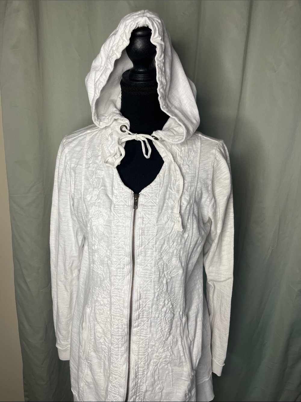 Soft Surroundings 100% Cotton Women’s White Hoodie Zip-Up with Flower Detail Med